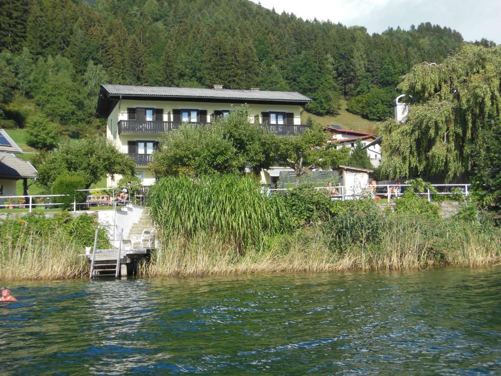 Gaestehaus Haerring Millstatt Exterior photo